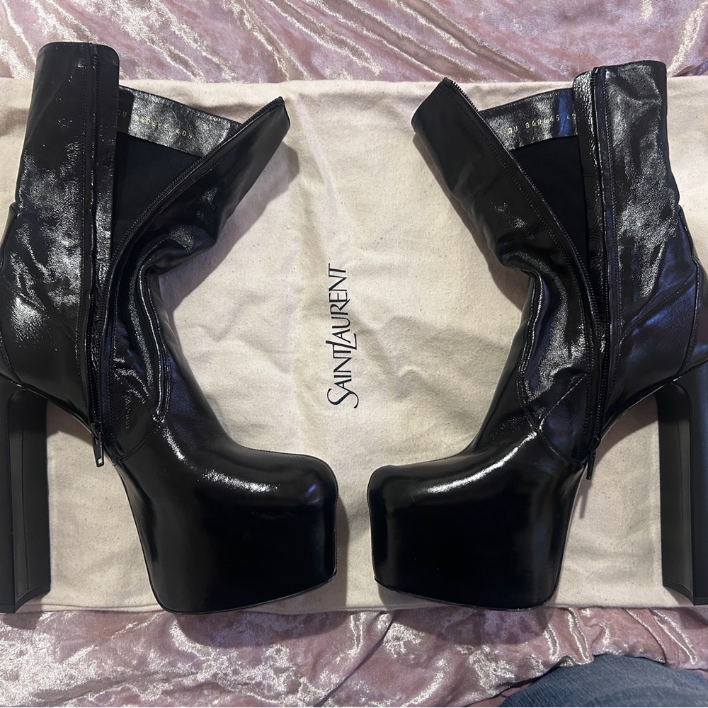Saint Laurent Glossy Black Heeled Boots